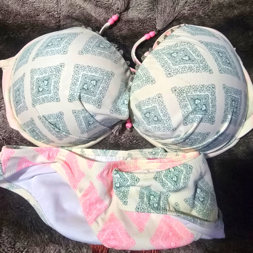 Victoria's Secret Patterned Green and Pink Women's Bikini Set 36DD/Md Bottom